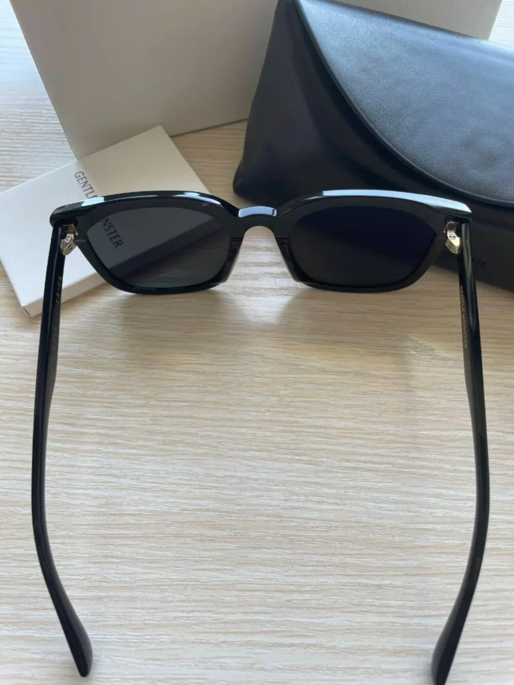Gentle Monster FRIDA C1 Black Oversized Sunglasses